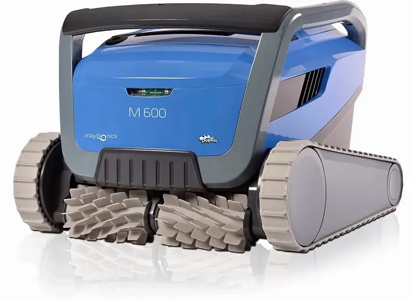 Dolphin Supreme M600 PRO Zwembadrobot 1 Dolphin Supreme M600 PRO Zwembadrobot